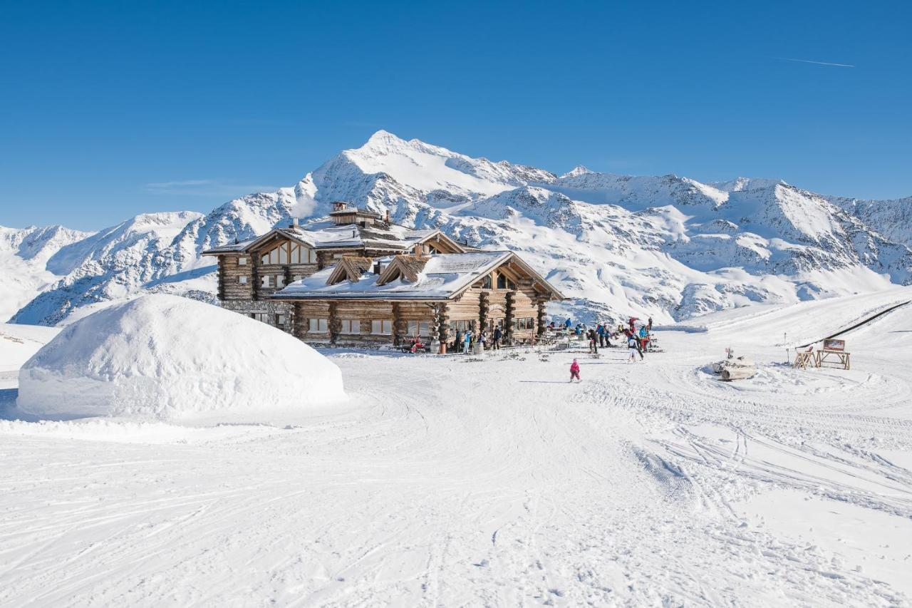 Sunny Valley Mountain Lodge ボルミオ エクステリア 写真