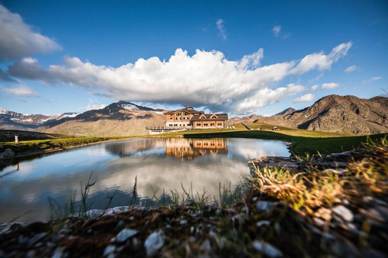 Sunny Valley Mountain Lodge ボルミオ エクステリア 写真